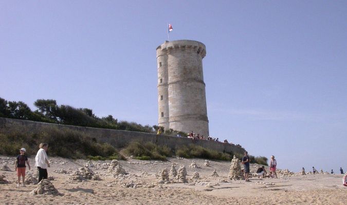 phare des baleine sur l'île de ré