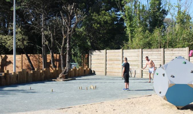 camping avec terrain de pétanque à l'île de Ré