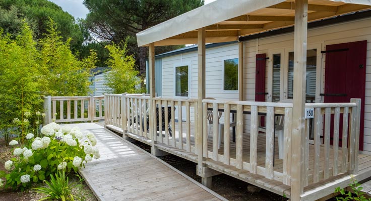 Mobil home adapté PMR sur l'île de ré en charente maritime au camping la Grainetière