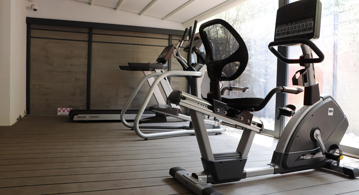 salle de sport équipée au camping la grainetière à l'Île de Ré